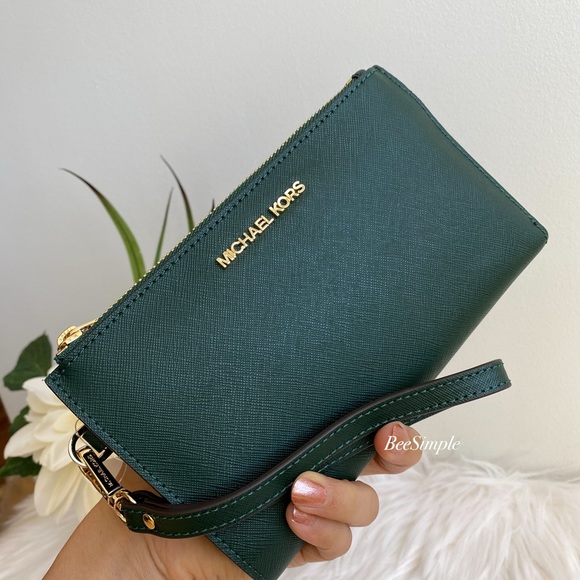 Michael Kors Jet Set Travel Double Zip Wristlet - Picture 2 of 6